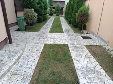Pavaj decorativ pentru acces auto